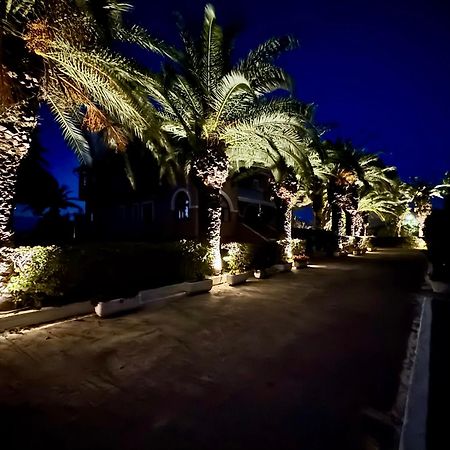 Villa Pami Almiros Beach ภายนอก รูปภาพ