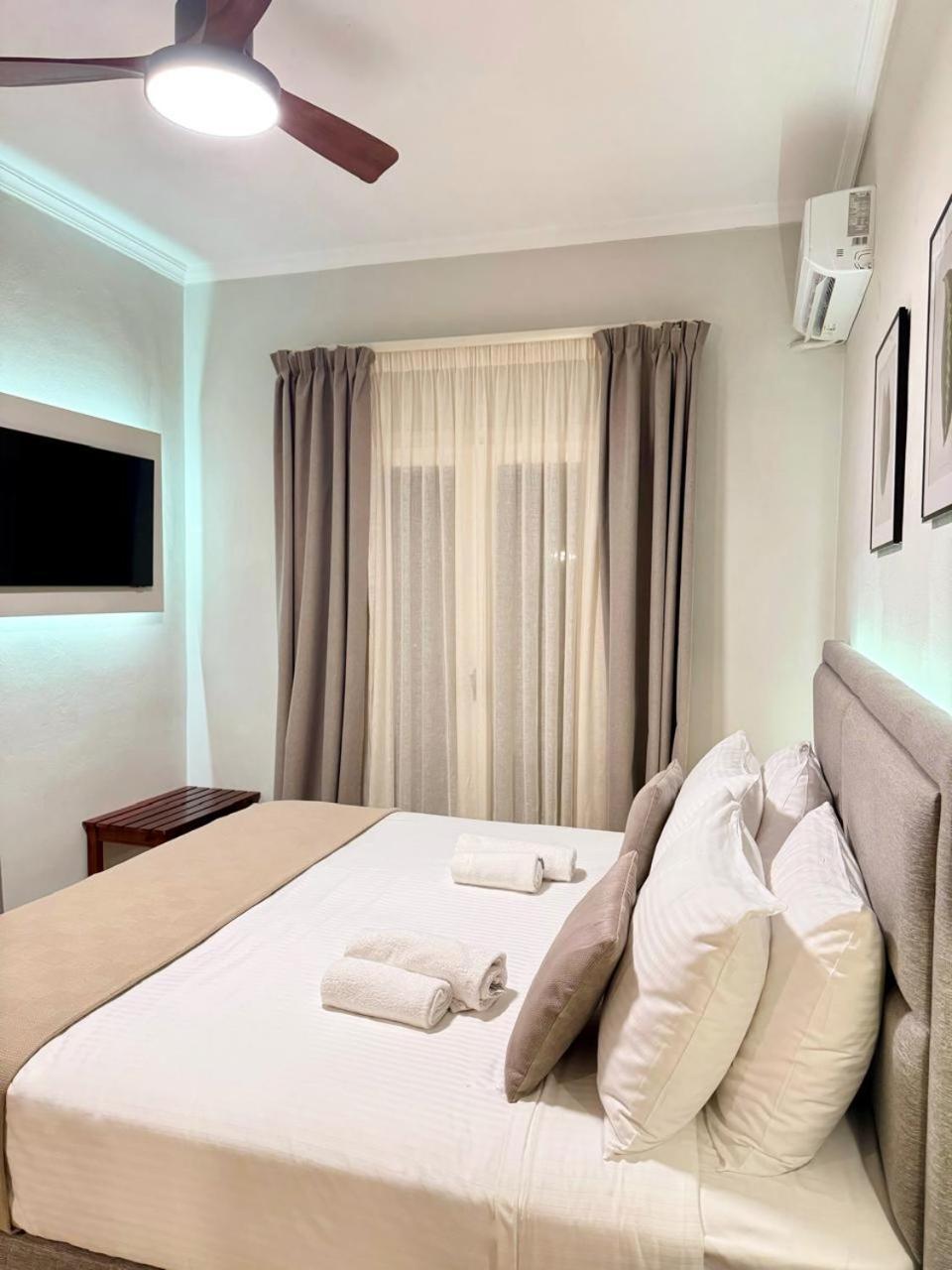 Villa Pami Almiros Beach ภายนอก รูปภาพ